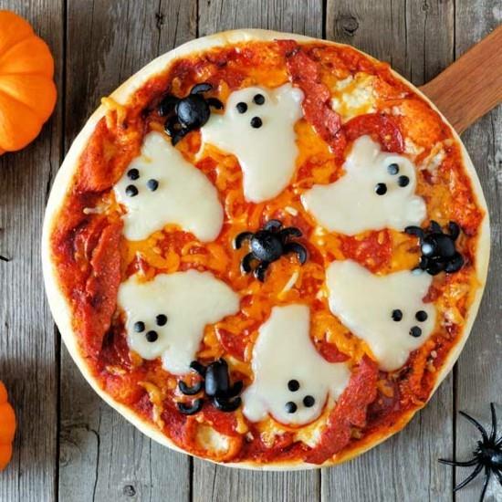mozzarella oliivit pizza täytteet ideoita halloween aaveet hämähäkit