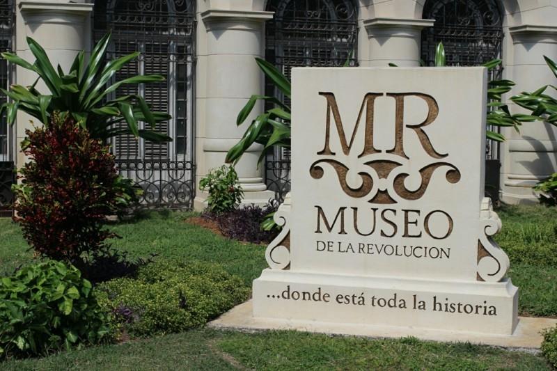 matka Kuuban museoon de la Revolucion