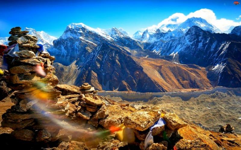 matkustaa Tiibetin luontoon ja kulttuuriin