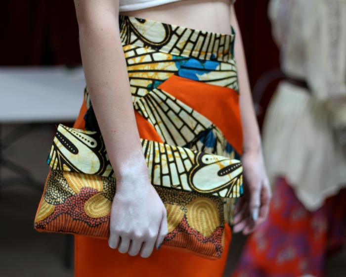 kestävä muoti reilun kaupan ekologiset vaatteet kytkinhame värikkäitä värejä Sally Bower