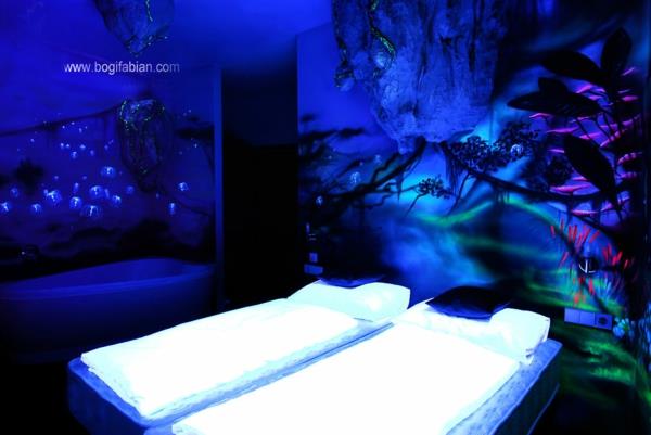 noctilucent -väriset makuuhuoneen sängyt
