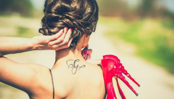 kaula tatuointi fontti kirje kalligrafia tatuointi