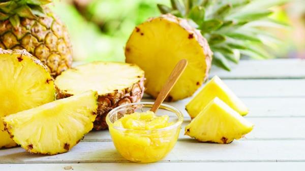 luonnollinen verta ohentava ananas