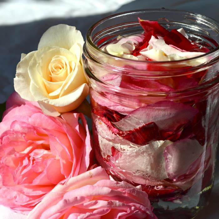 luonnonkosmetiikka rosenwasser DM tuoksu ruusun kukat vesikukka