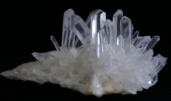 Natzrsteine ​​Vuorikristalli -jalokivet