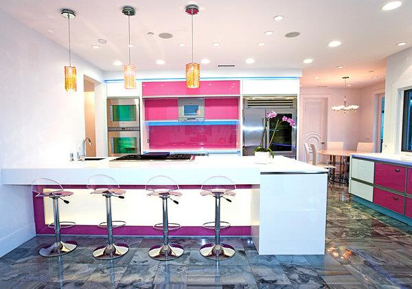 neonvalaistus keittiöalueella moderni naisellinen värikäs
