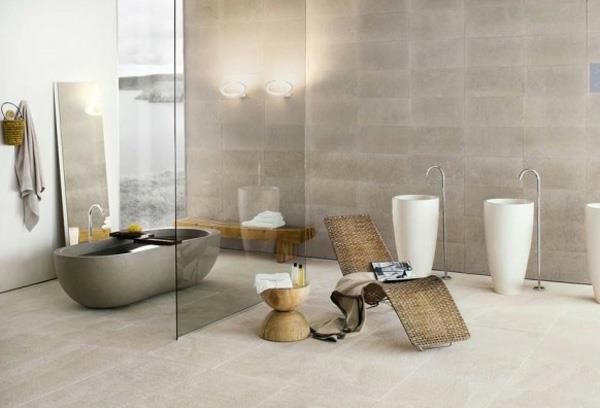 neutraali värimaailma minimalistinen kylpyhuone lasiseinä kylpyamme