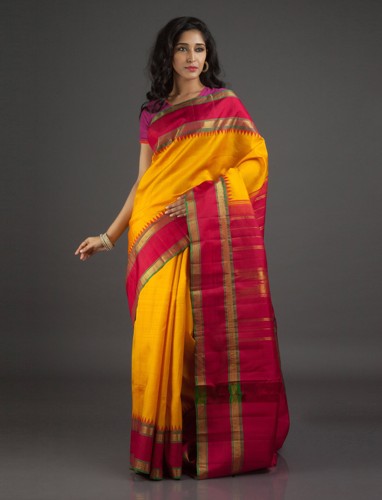 Gul og rød Kanchi Pattu Saree