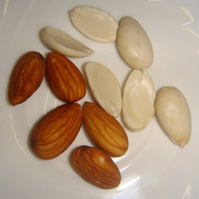 pähkinöiden liotus terveellinen ruoka mantelit0