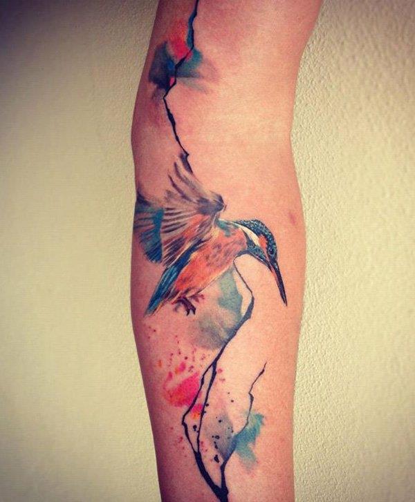 olkavarren tatuointi heimojen kukat värikäs lintu