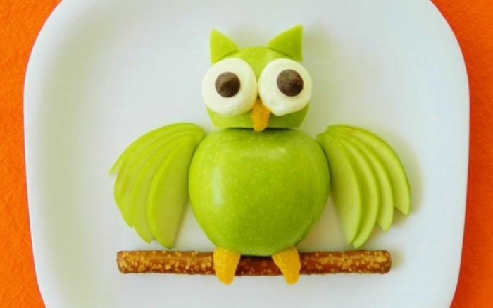hedelmien koristelu omenat pöllö terveellinen aamiainen ideoita