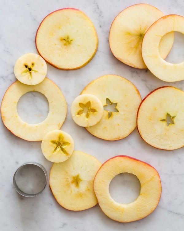 Hedelmien sokeroiminen Omenasormukset tekevät omia karkkia inkiväärireseptejä omenoilla