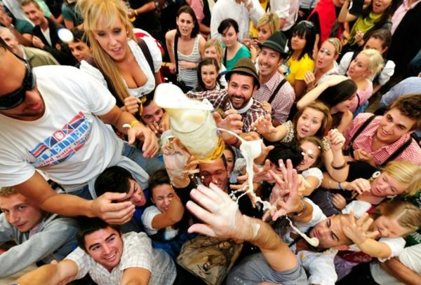 oktoberfest 2014 vaatetusolut hauska perinne