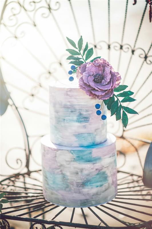 ombre hääkakku boho -tyyliin