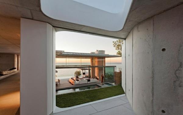 ylellinen moderni asuinpaikka ruoho betonilaatta seinä karkea