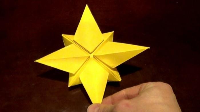 origami joulutähti ohjeet keltainen