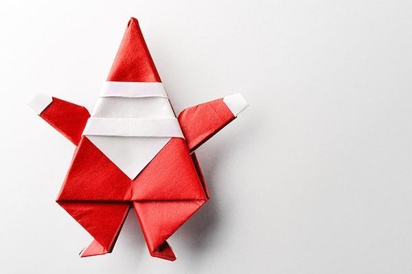 tee origamin joulupukki paperista itse