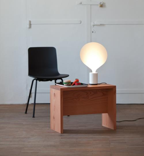 innovatiivinen lamppu suunnittelee erikoisen pöytävalaisimen