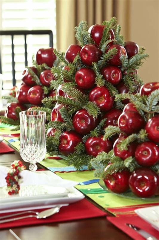 alkuperäinen pöytäkoriste joulu omenoilla ja kuusenvihreällä
