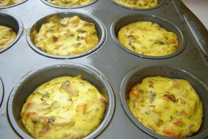 pääsiäisbrunssi pääsiäinen reseptit muffinssivuoka
