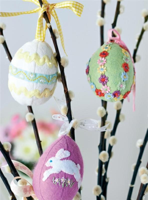 pääsiäiskoriste koristella pääsiäismunat ripustaa oksat