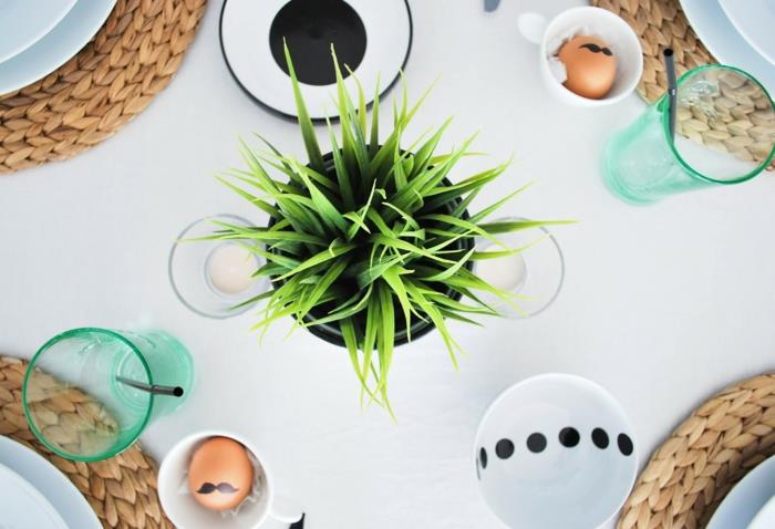pääsiäinen koristelu pääsiäispöydän koristelu sininen pääsiäismunat hipster -muotoilu minimalistinen sisustus