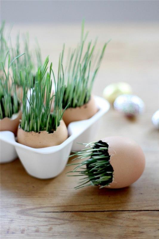 Pääsiäiskoristeet tekevät munankuorista vihreitä pöytäkoristeita pääsiäisideoiksi