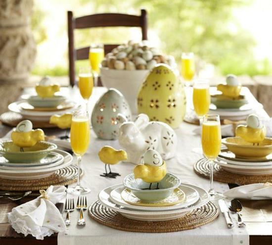 pääsiäiskoriste pöytäkoristelu pääsiäismunat keltainen munanmuotoinen kynttilänjalka