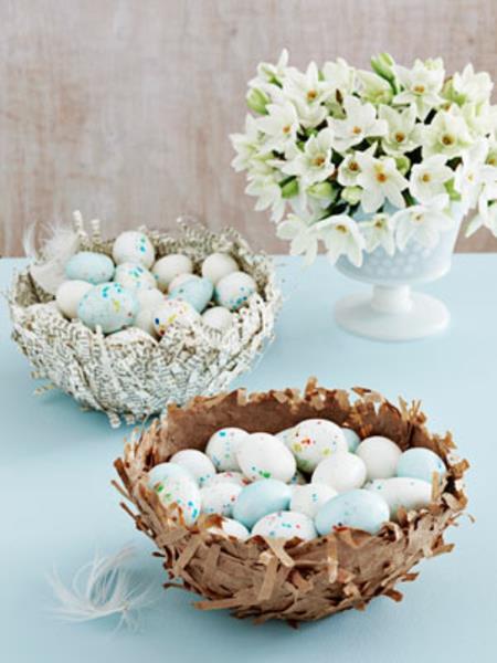 pääsiäinen koristelu alkuperäinen teema tyyli juhlakori munia