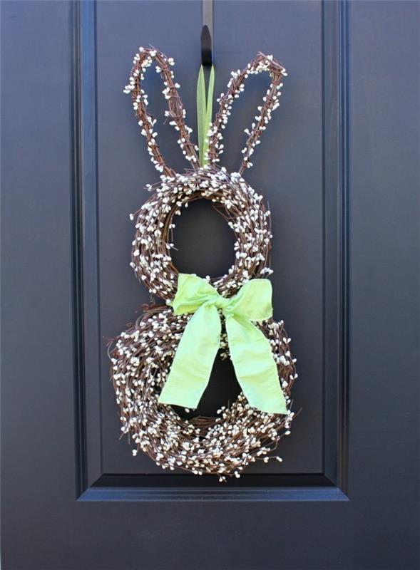 Pääsiäispupu tinker itse pääsiäinen koristelu paju kissat ovella
