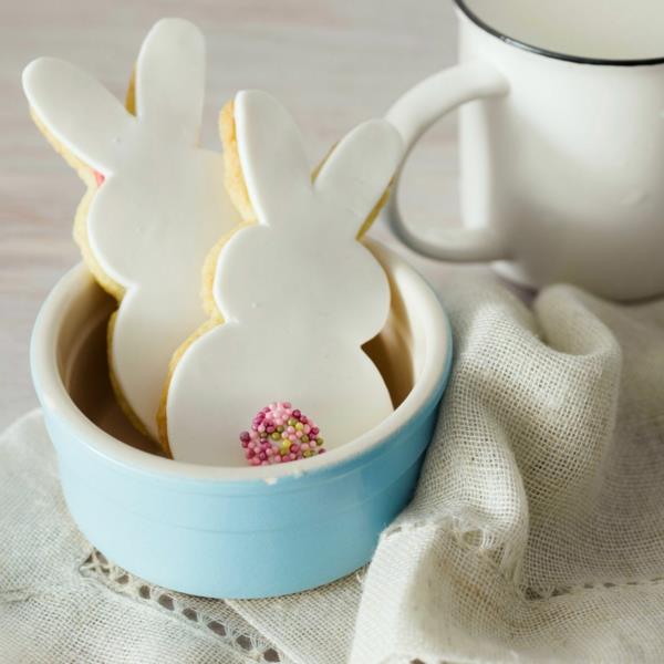 Pääsiäispuput Pääsiäisen evästeet fondant