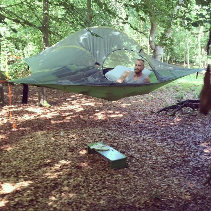 ulkona-teltta-tentsile-forest-camping-teltat-kesäloma