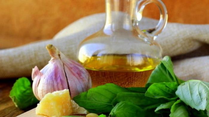 hapettava stressi oliiviöljy basilika valkosipuli