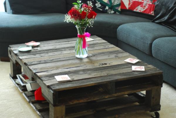 lavapöytä olohuone sohvapöytä kukka maljakko