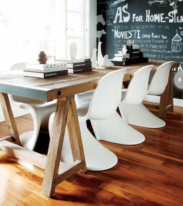 panton -tuoli valkoiset suunnittelijatuolit ruokasalin huonekalut puinen pöytä