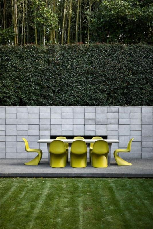 panton -tuoli valkoiset suunnittelijatuolit puutarhakalusteet skandinaavinen muotoilu