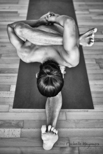 Forholdsregler for Paschimottanasana Yoga