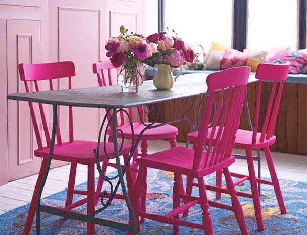 Pastellisävyt seinävärinä ruokasali vaaleanpunainen vintage