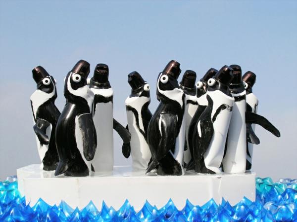 muovipullot art pingviinit