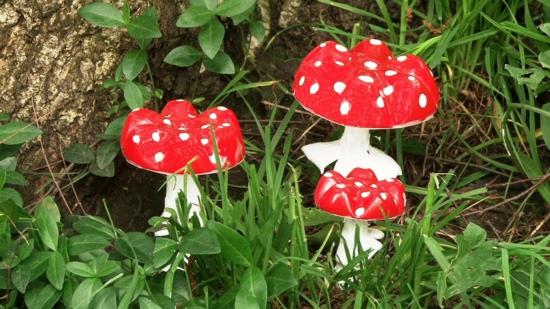lemmikkipullot sienet tinker puutarhan sisustusideoita