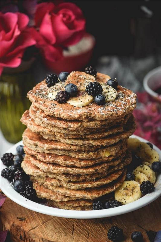 pannukakut chia reseptit karhunvatukat banaanit