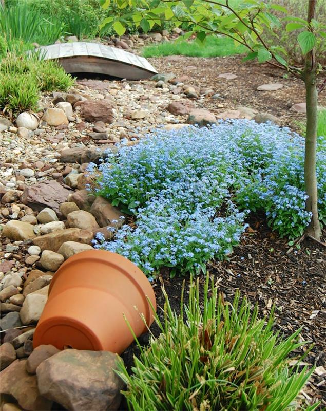 planter keraaminen kukkaruukku sininen kauniita kukkia