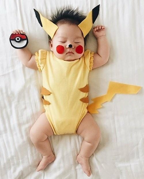 pikachun vauvan karnevaaliasu