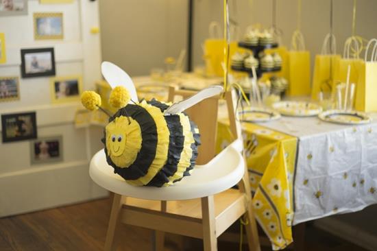 pinata mehiläinen lasten synttäreille