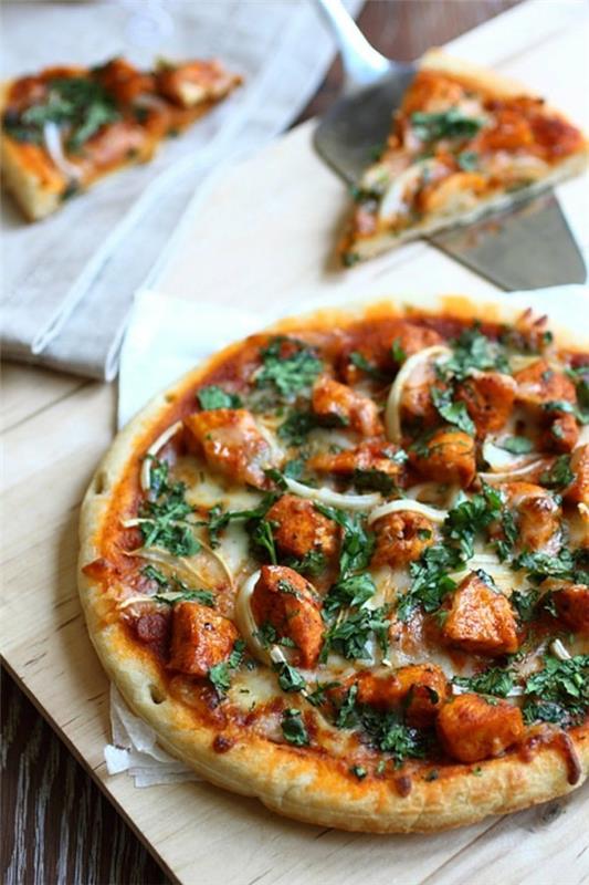 pizza täytteet ideoita kana tikka masala