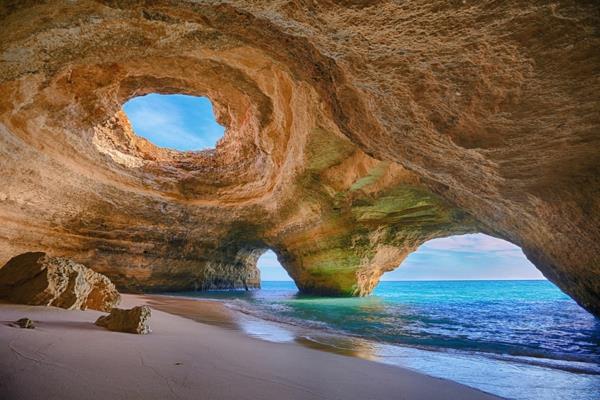 planeettamme luola Algarve Portugali