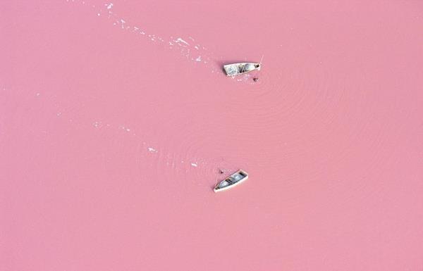 planeetta maa vaaleanpunainen retbajärvi senegal