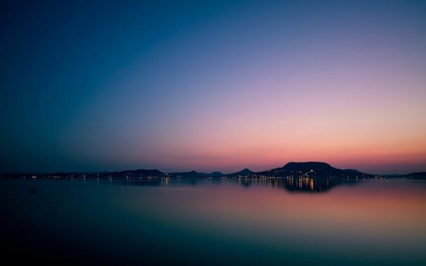 balaton -järven iltakuva