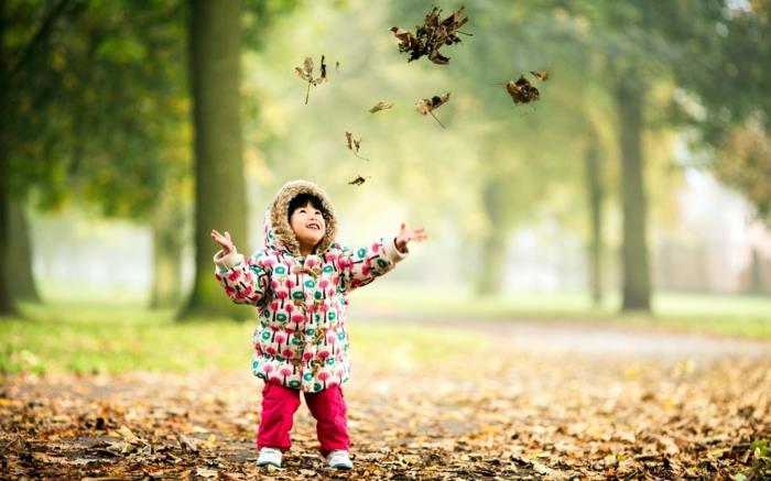 oppia ajattelemaan positiivisesti kukaan lapsi puisto luonto