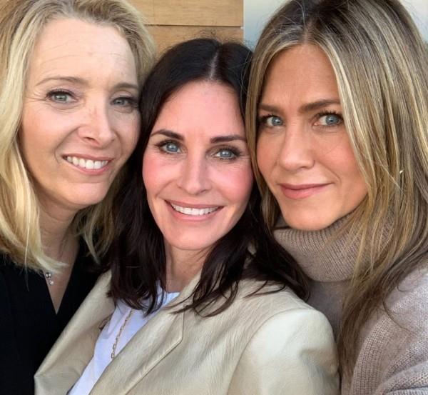 julkkis uutiset hienot uutiset courtney cox